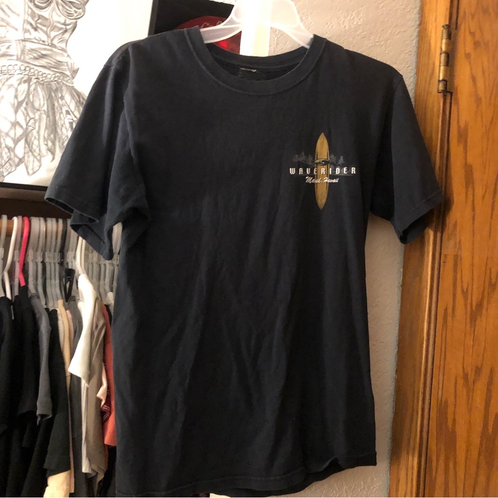 black waverider maui hawaii tshirt